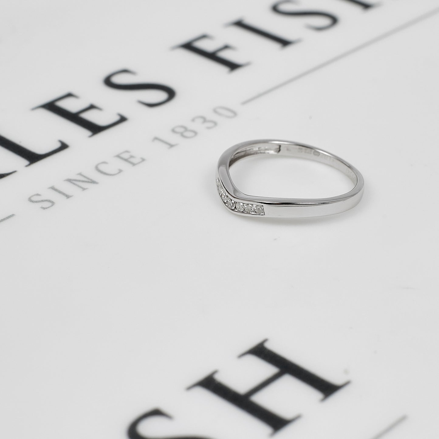 Pre-Owned 9ct White Gold Diamond Wishbone Ring Size Q