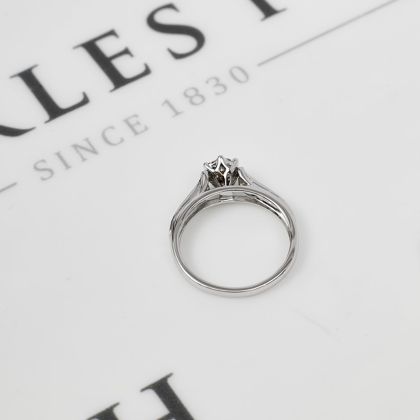 Pre-Owned 9ct White Gold Cluster Ring Size N