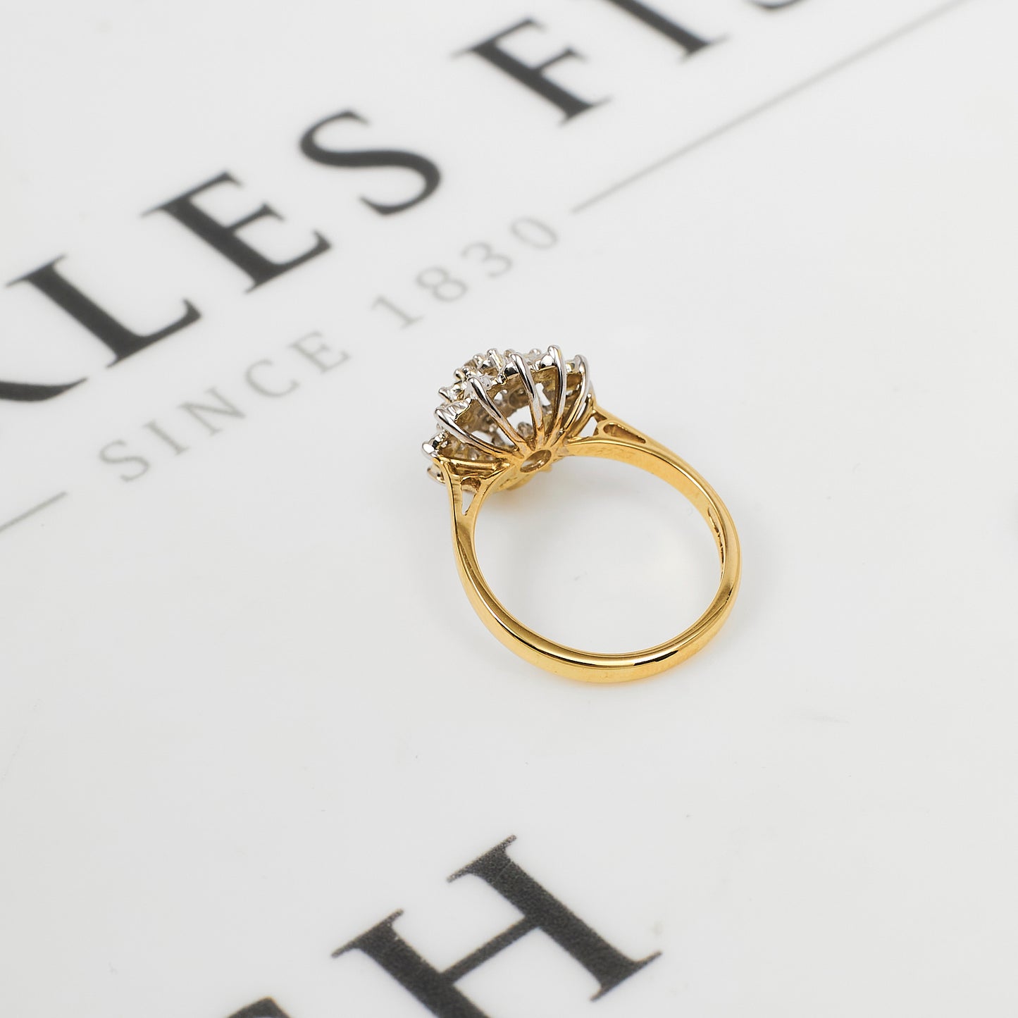 Pre-Owned 9ct Gold Illusion Set Diamond Cluster Ring Size M
