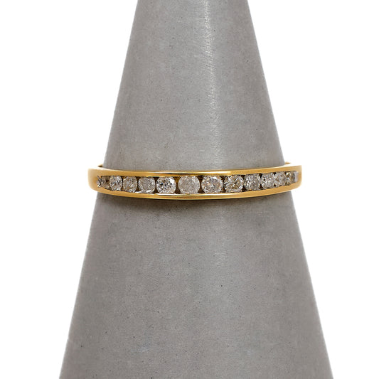 Pre-Owned 9ct Gold 12 Diamond Ring Size O.5