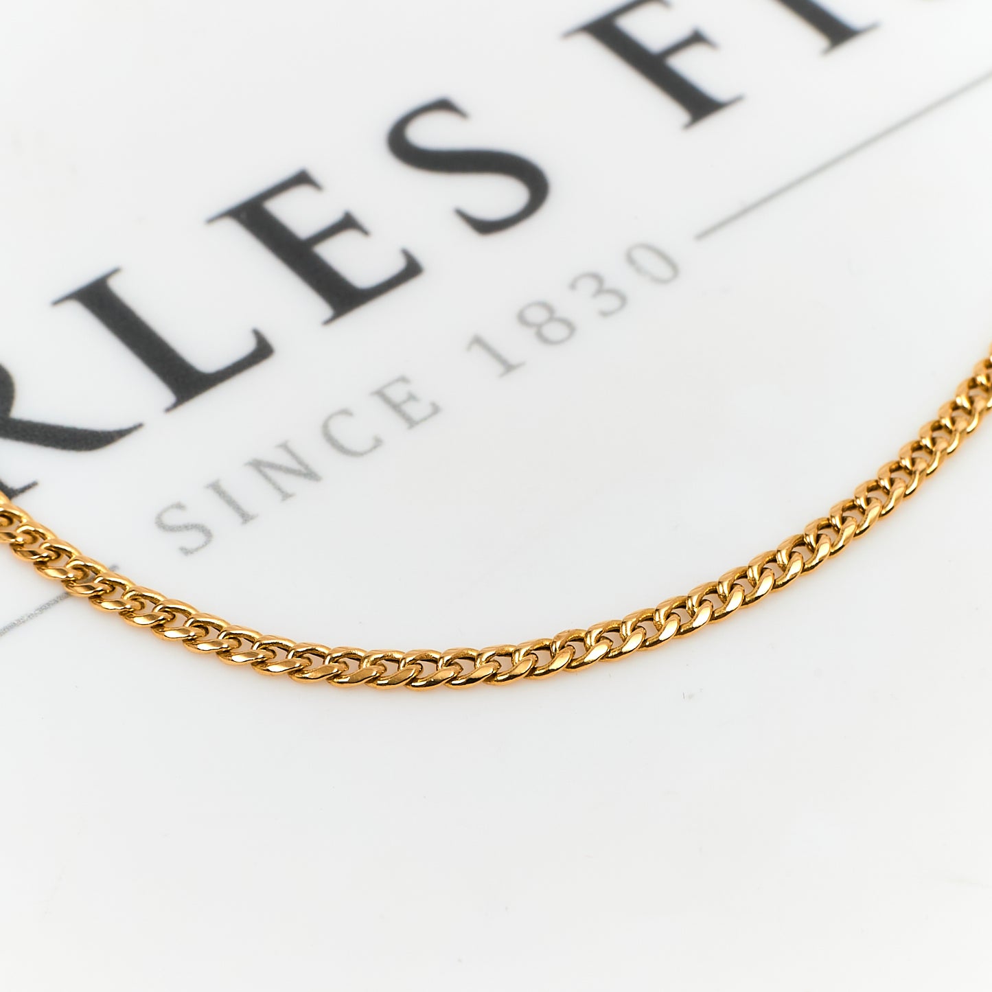 Pre-Owned 18ct Gold Curb Chain Bracelet 7.5 Inch