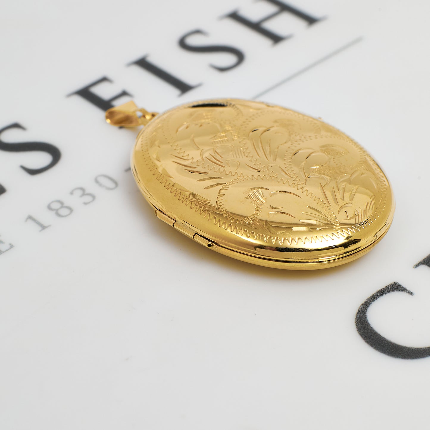 Pre-Owned 9ct Gold Oval Locket Large