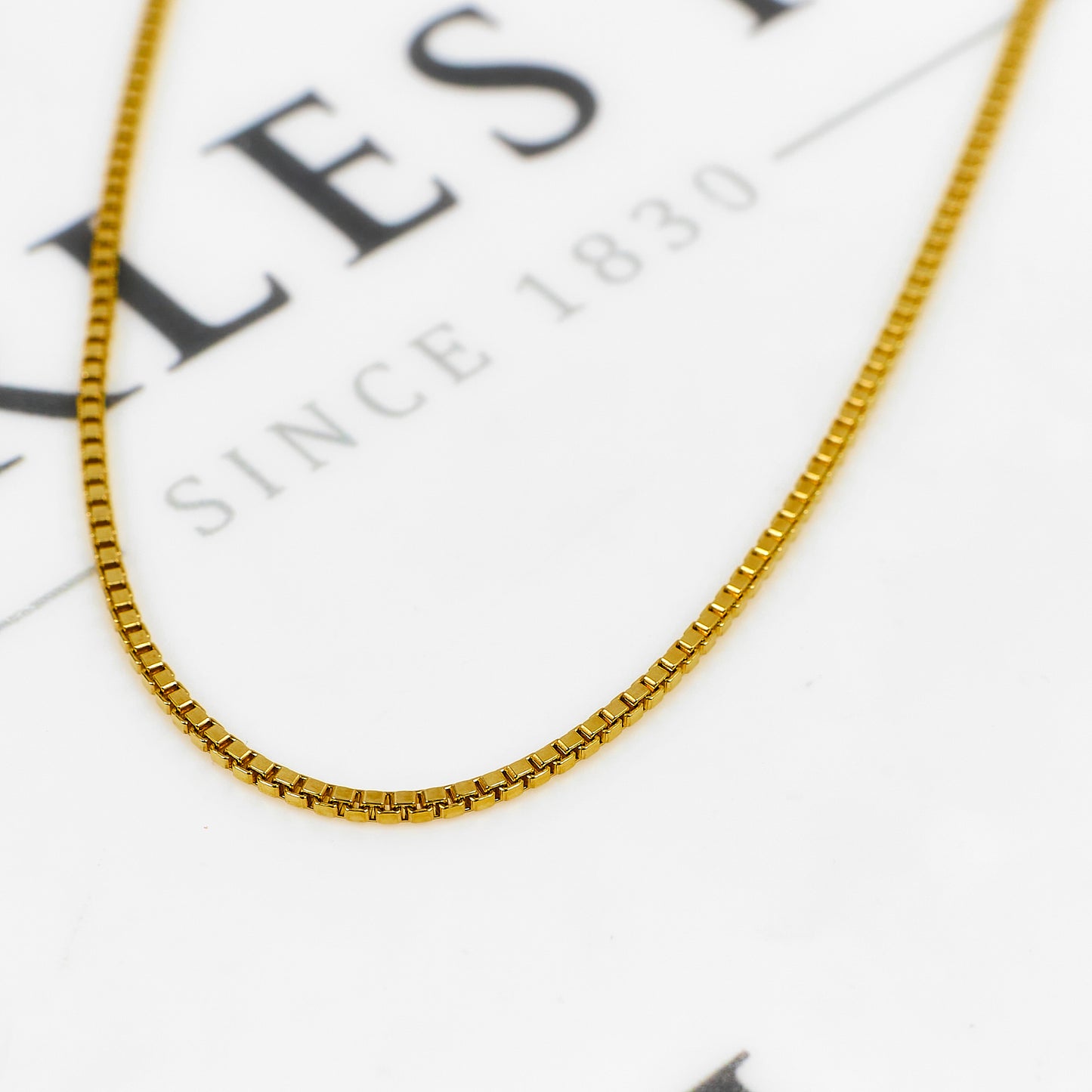 Pre-Owned 9ct Gold Box Link Chain Necklace 18 Inch