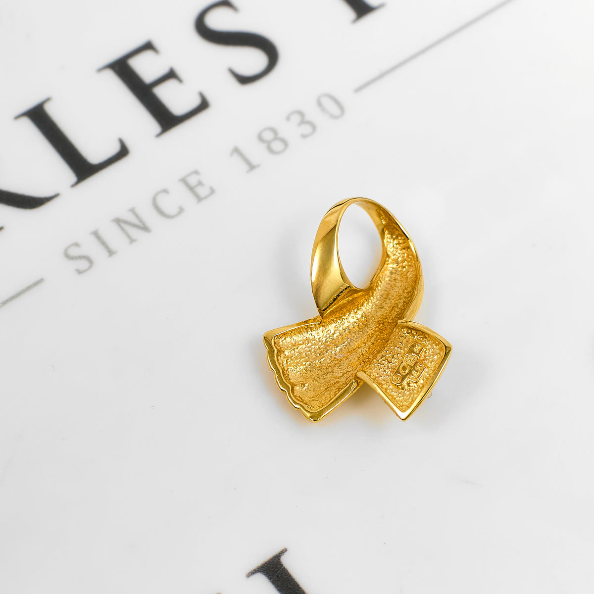 Pre-Owned 14ct Gold Diamond Swirl Pendant