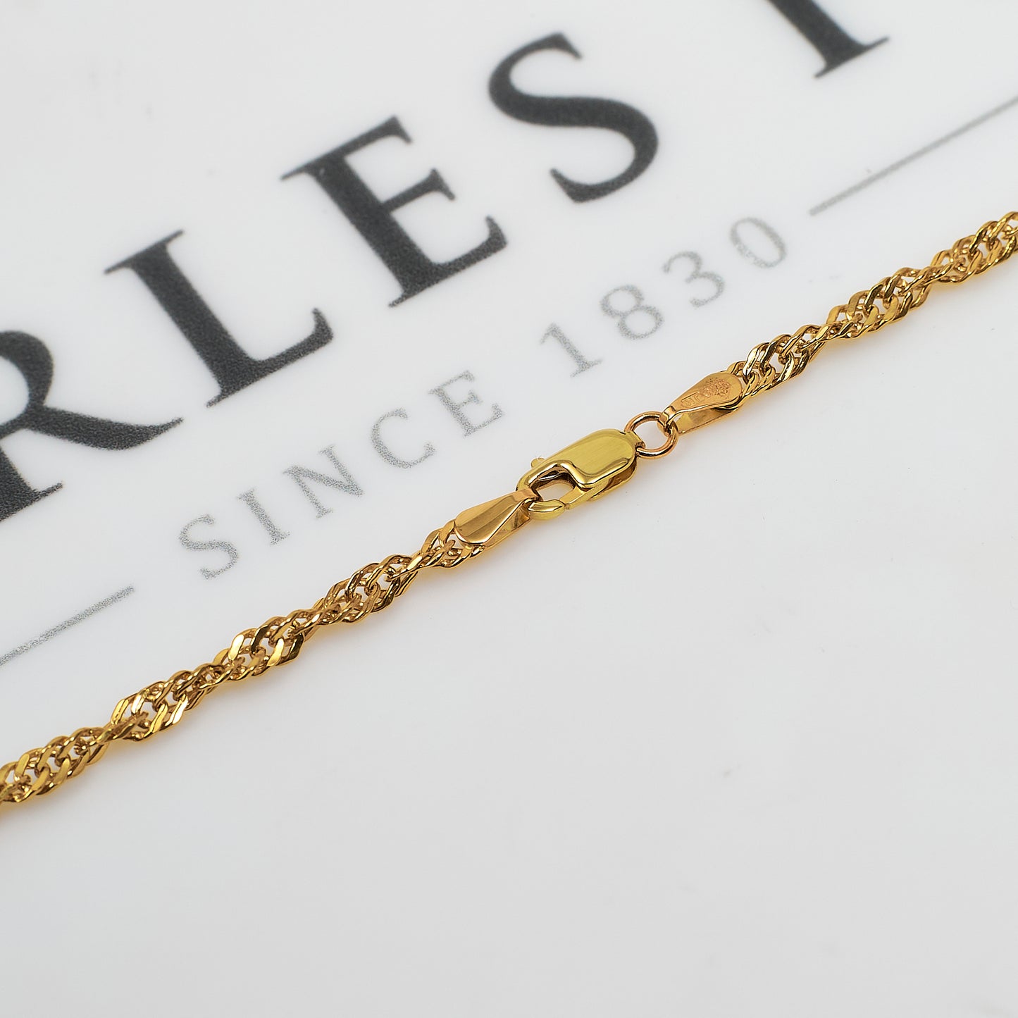 Pre-Owned 9ct Gold Twist Curb Chain Necklace 24 Inch