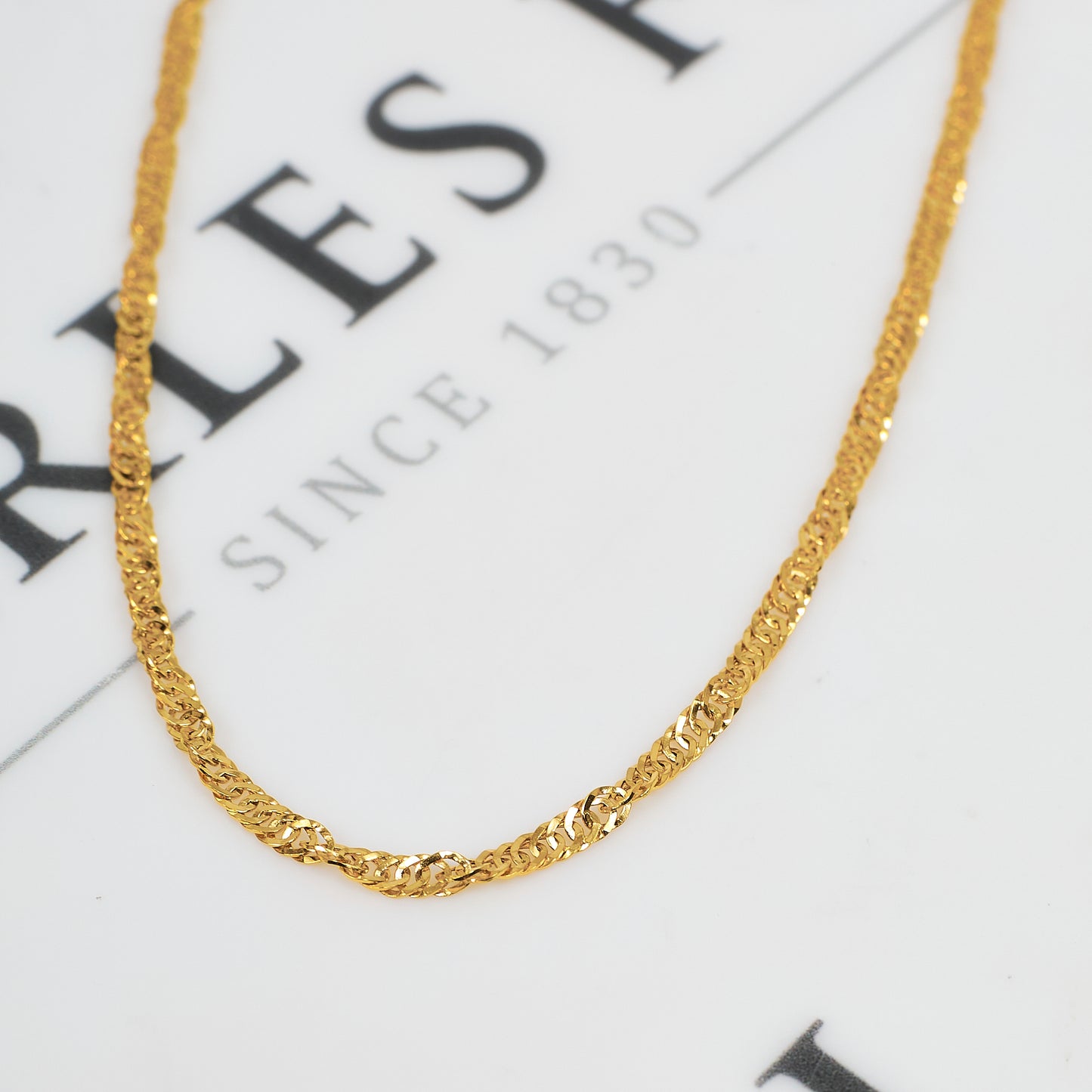 Pre-Owned 9ct Gold Twist Curb Chain Necklace 20 Inch