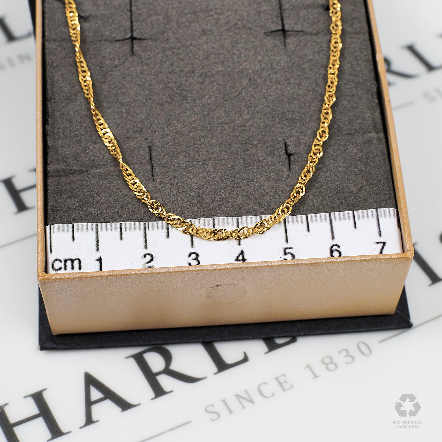 Pre-Owned 9ct Gold Twist Curb Chain Necklace 20 Inch