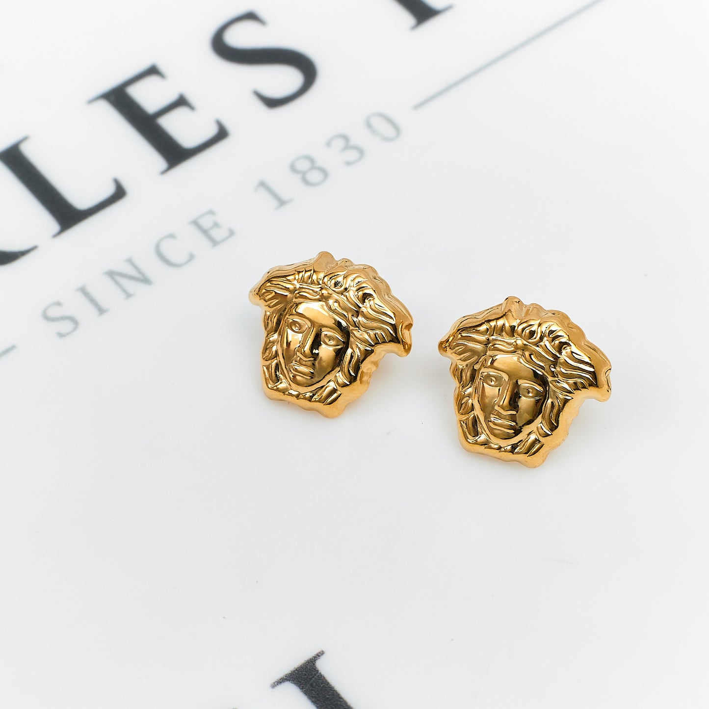 Pre-Owned 18ct Gold Medusa Head Stud Earrings
