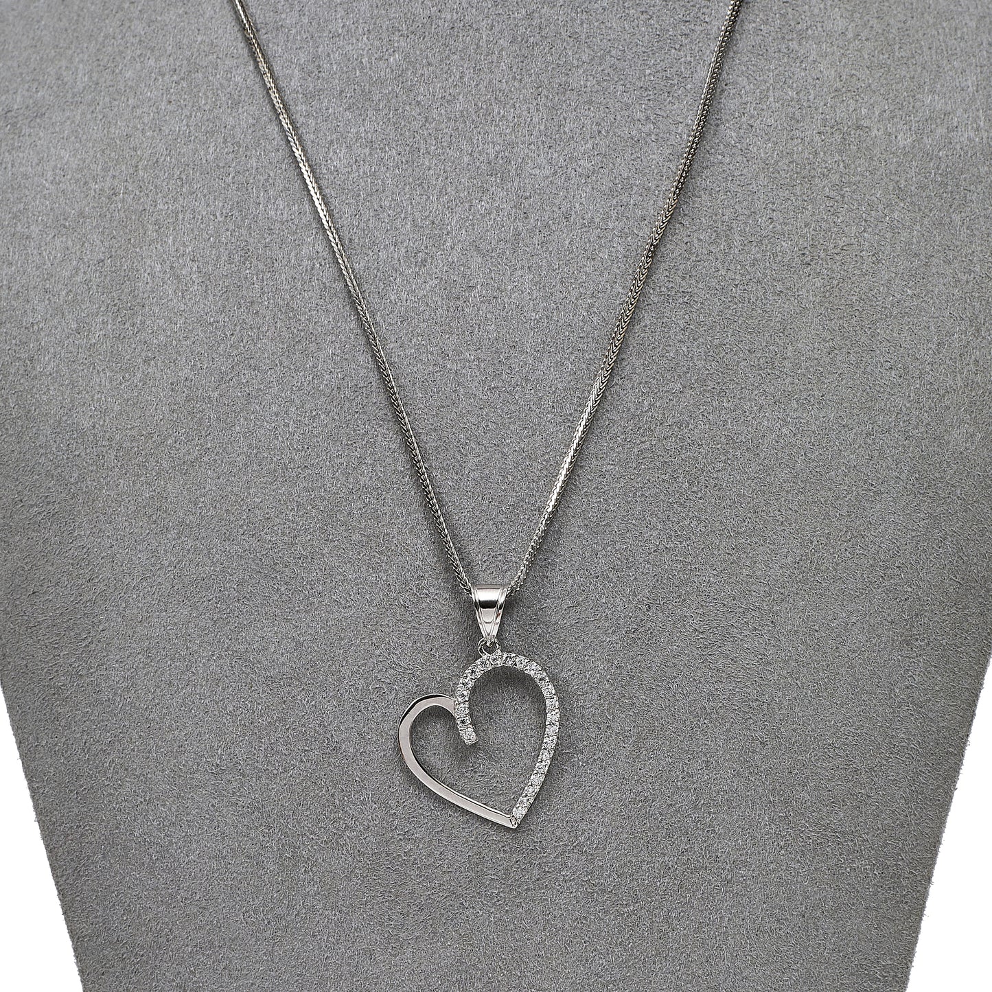 Pre-Owned 14ct White Gold CZ Heart Pendant Necklace 16 Inch