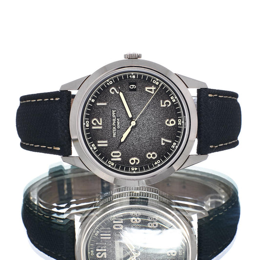 Pre-Owned Patek Philippe Calatrava 5226G-001