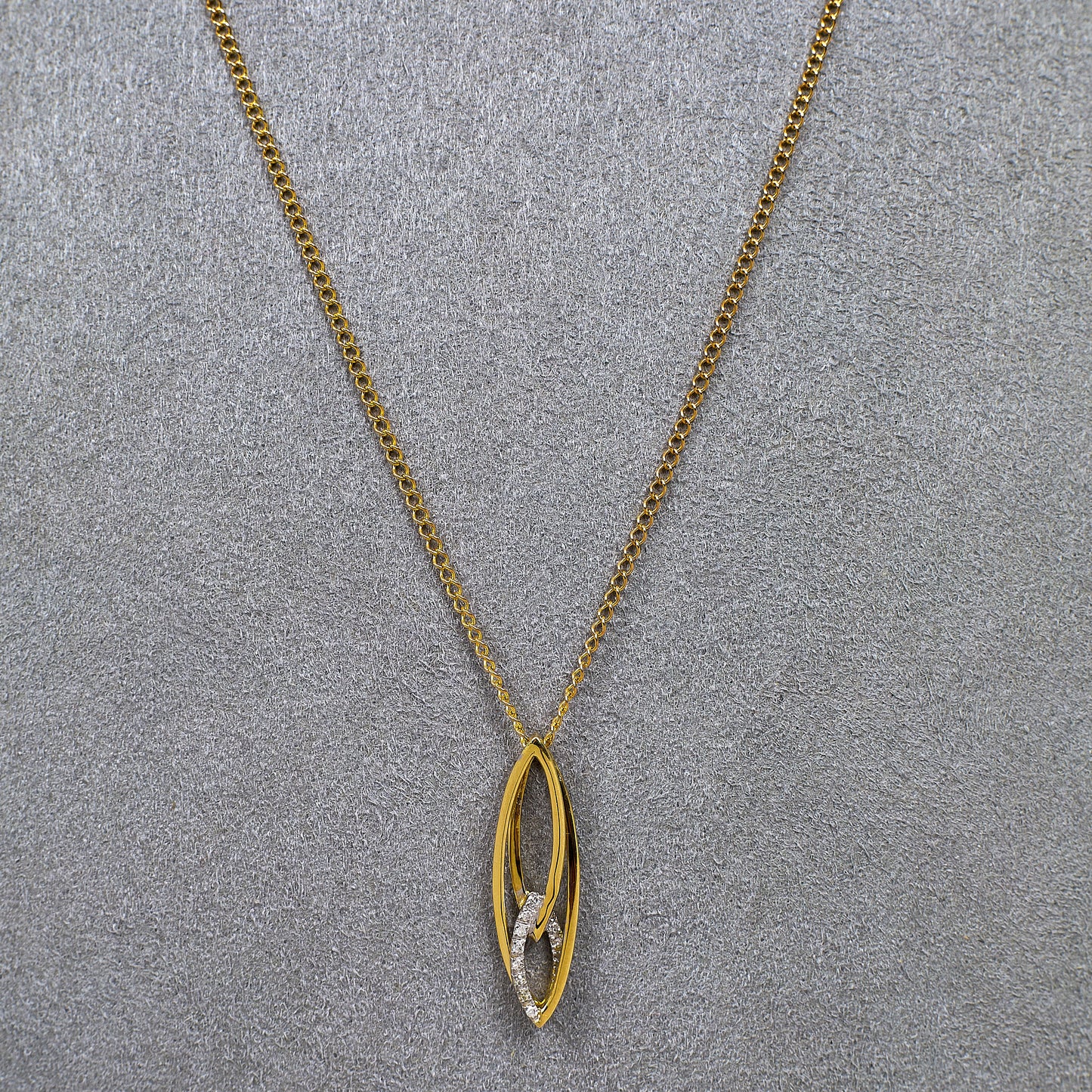 Pre-Owned 9ct Gold Diamond Ellipse Pendant & Chain 16 Inch