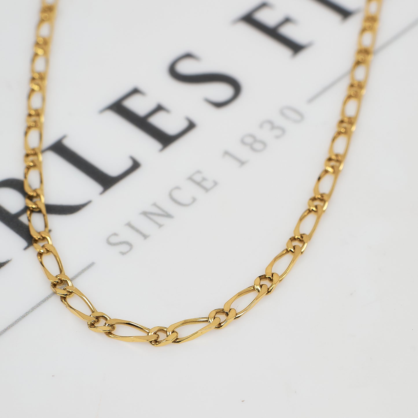 Pre-Owned 9ct Gold Figaro Chain Necklace 24 Inch