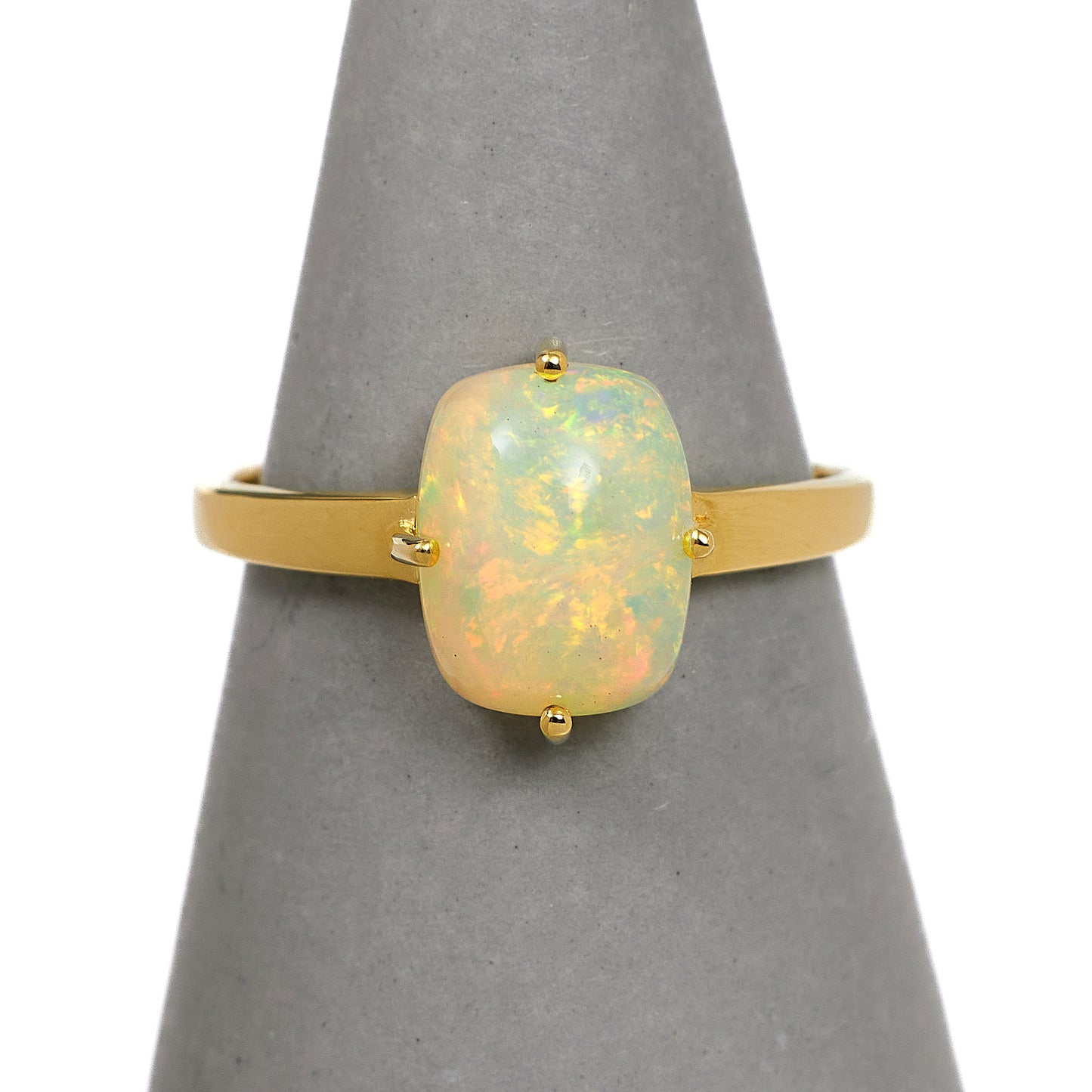 Pre-Owned 9ct Gold Opal Ring Size P.5