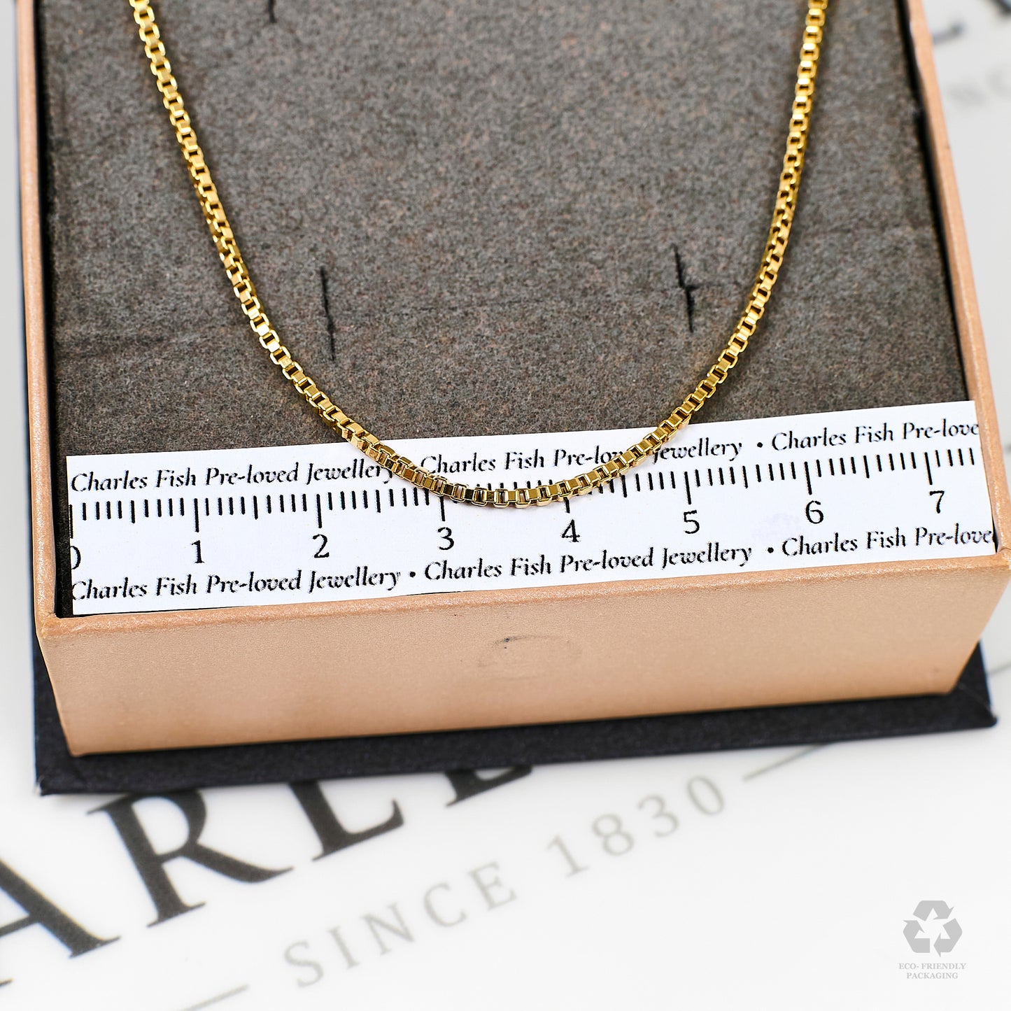 Pre-Owned 9ct Gold Box Link Chain Necklace 28 Inch