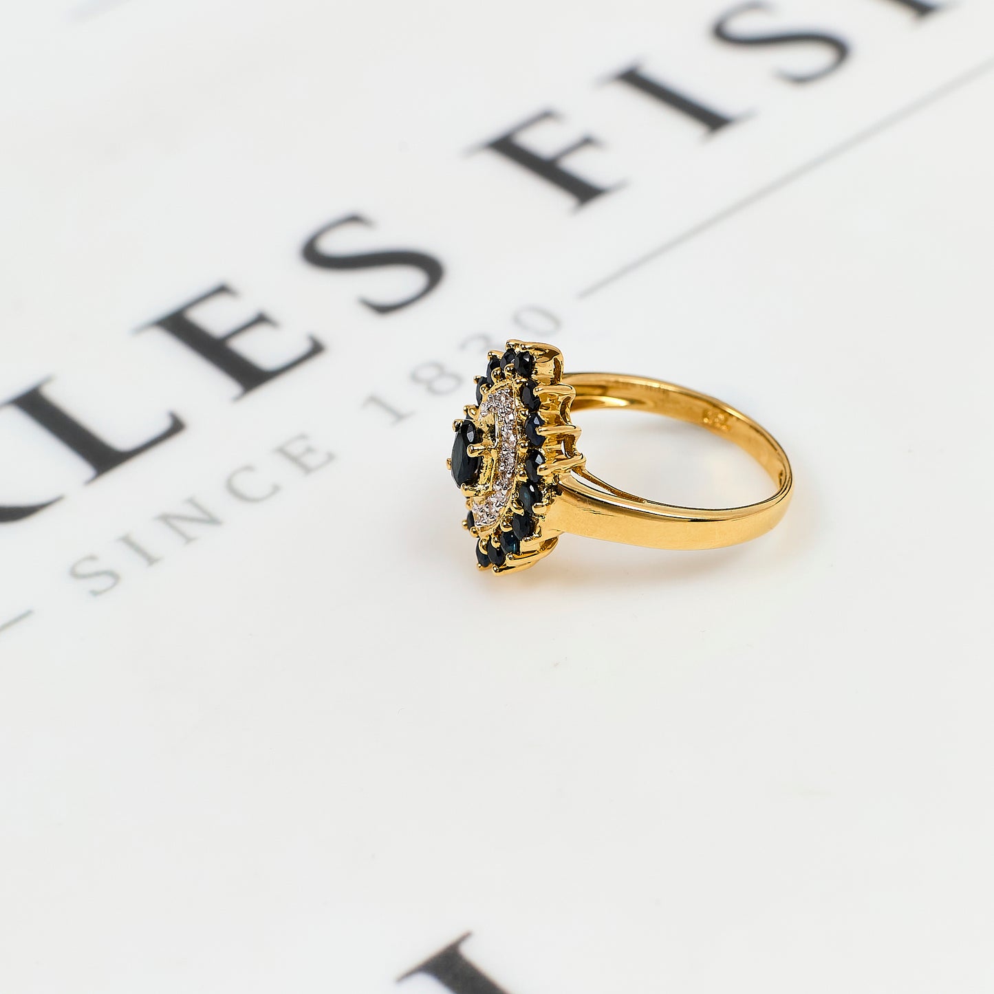 Pre-Owned 18ct Gold Oval Sapphire & Diamond Cluster Ring