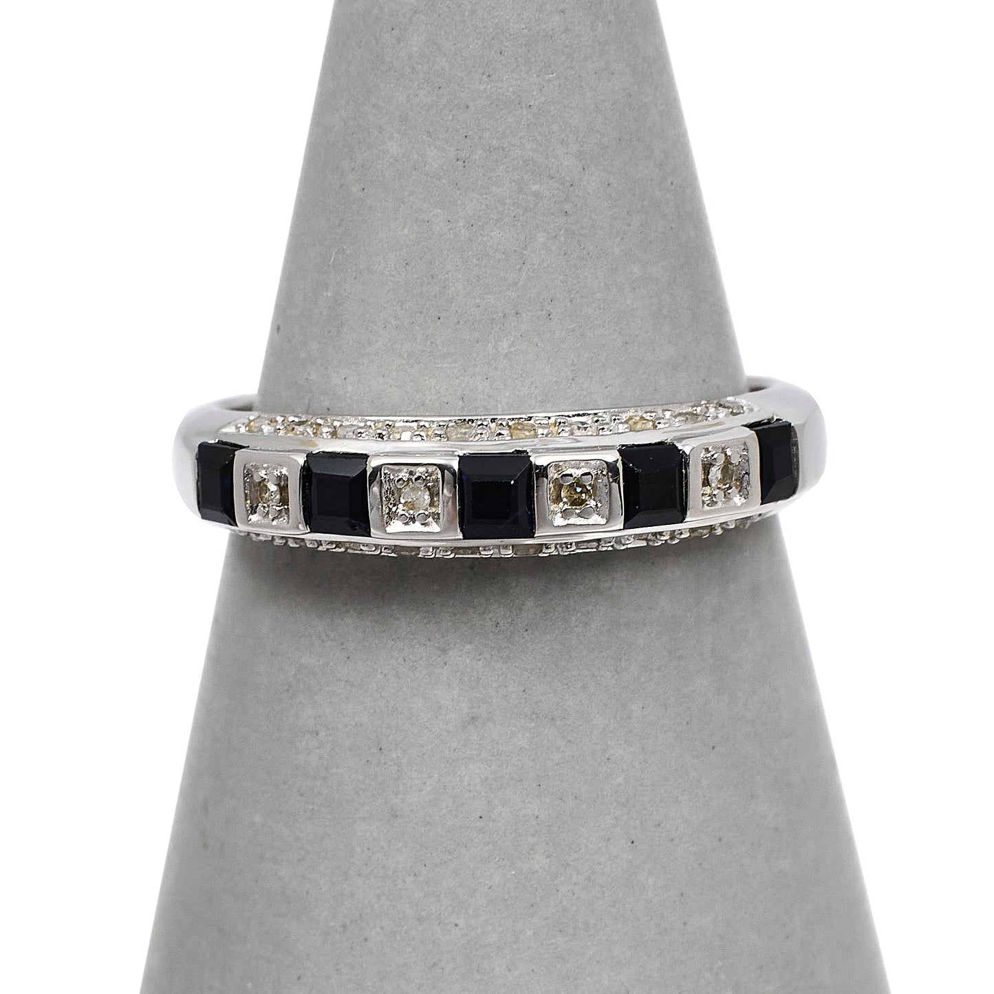 Pre-Owned 9ct White Gold Sapphire & Diamond Ring Size O