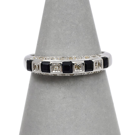 Pre-Owned 9ct White Gold Sapphire & Diamond Ring Size O