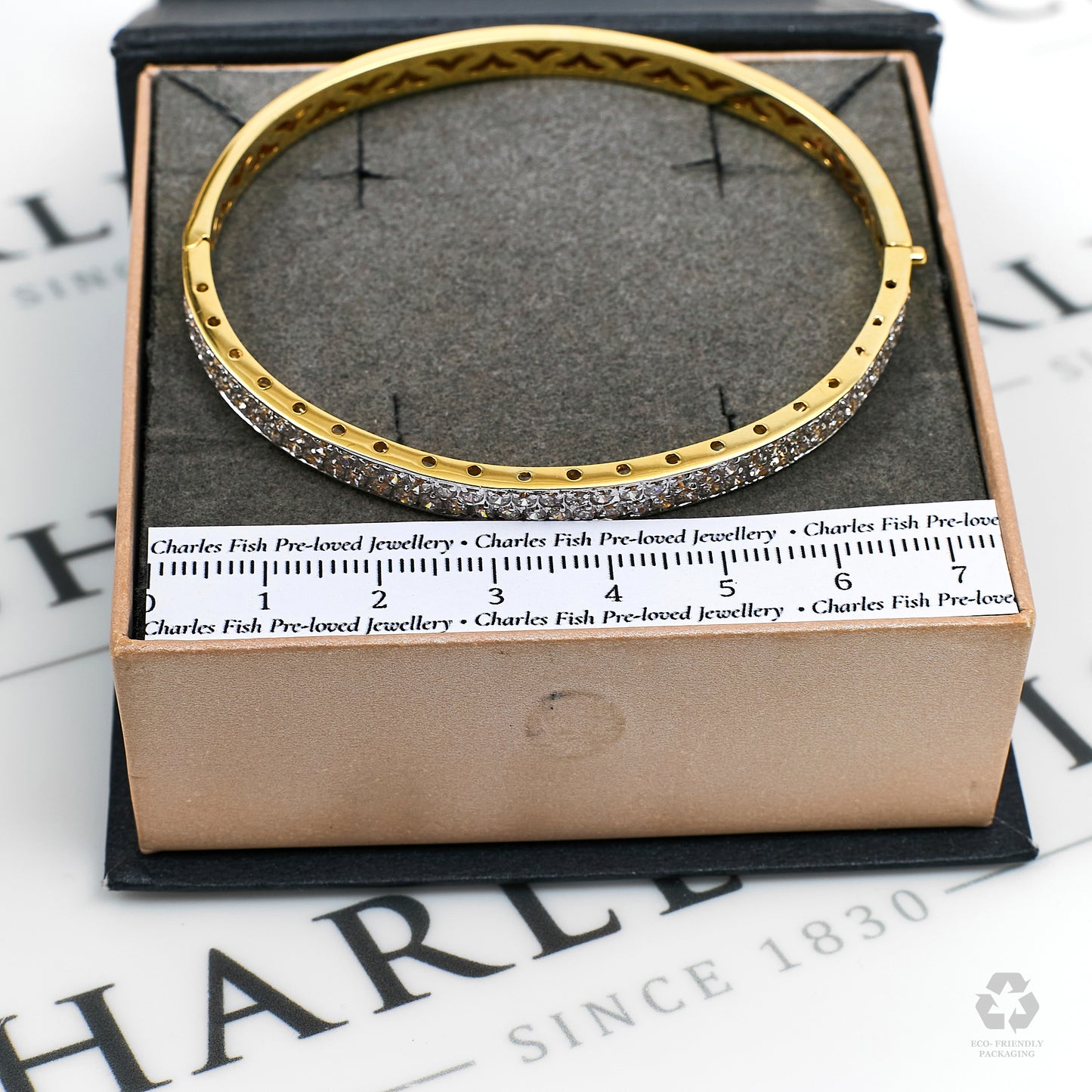 Pre-Owned 9ct Gold CZ Hinged Bangle