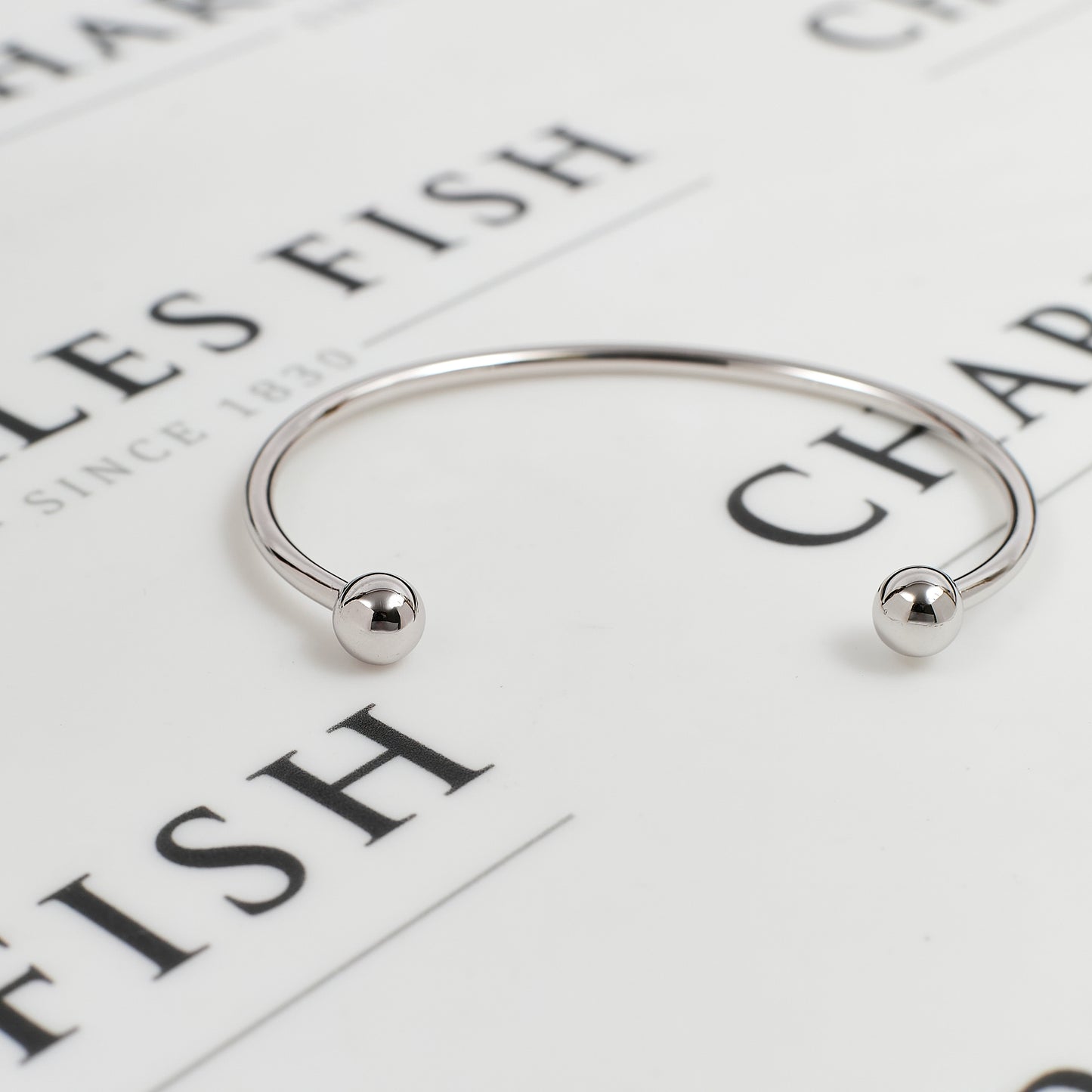 Pre-Owned 9ct White Gold Torque Bangle