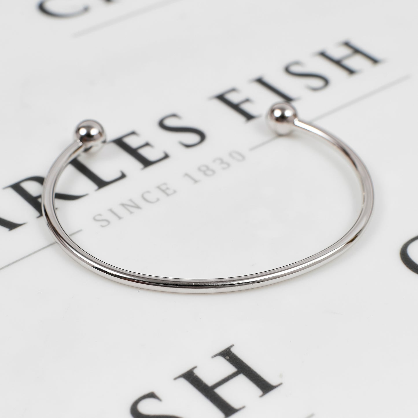Pre-Owned 9ct White Gold Torque Bangle