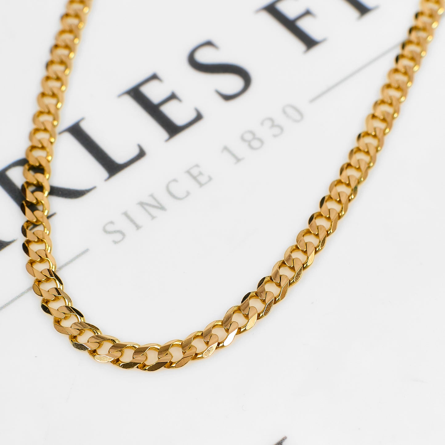 Pre-Owned 14ct Gold Curb Chain Necklace 22 Inch