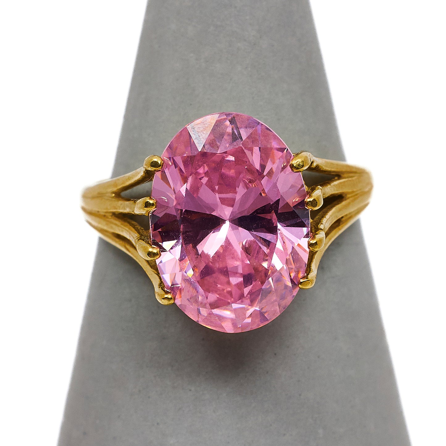 Pre-Owned 9ct Gold Oval Pink CZ Dress Ring Size P