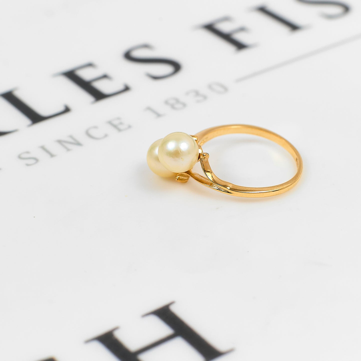 Pre-Owned 9ct Gold 2 Cultured Pearl Ring Size L
