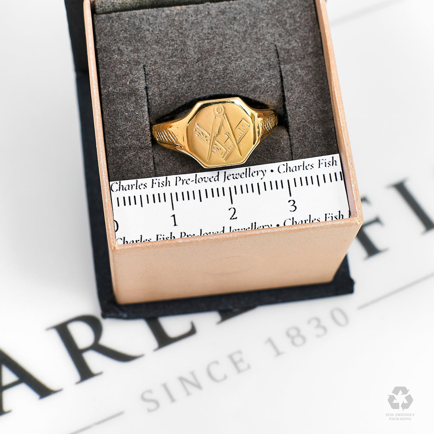 Pre-Owned 9ct Gold Masonic Square & Compass Signet Ring
