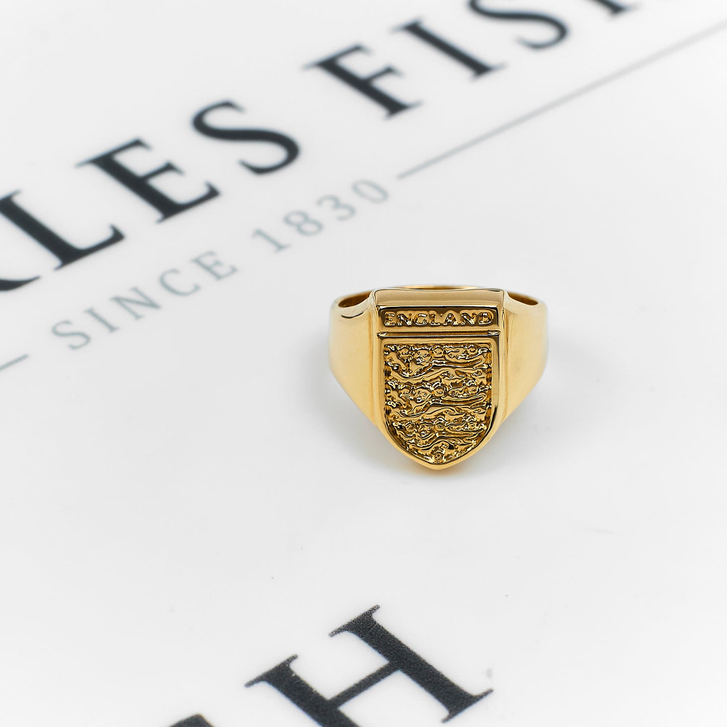 Pre-Owned 9ct Gold 3 Lions England Shield Signet Ring Size O