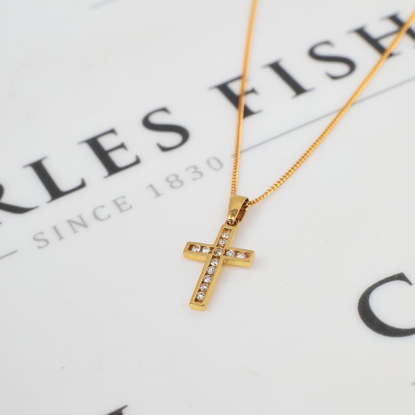 Pre-Owned 9ct Gold CZ Cross Pendant & Chain 18 Inch
