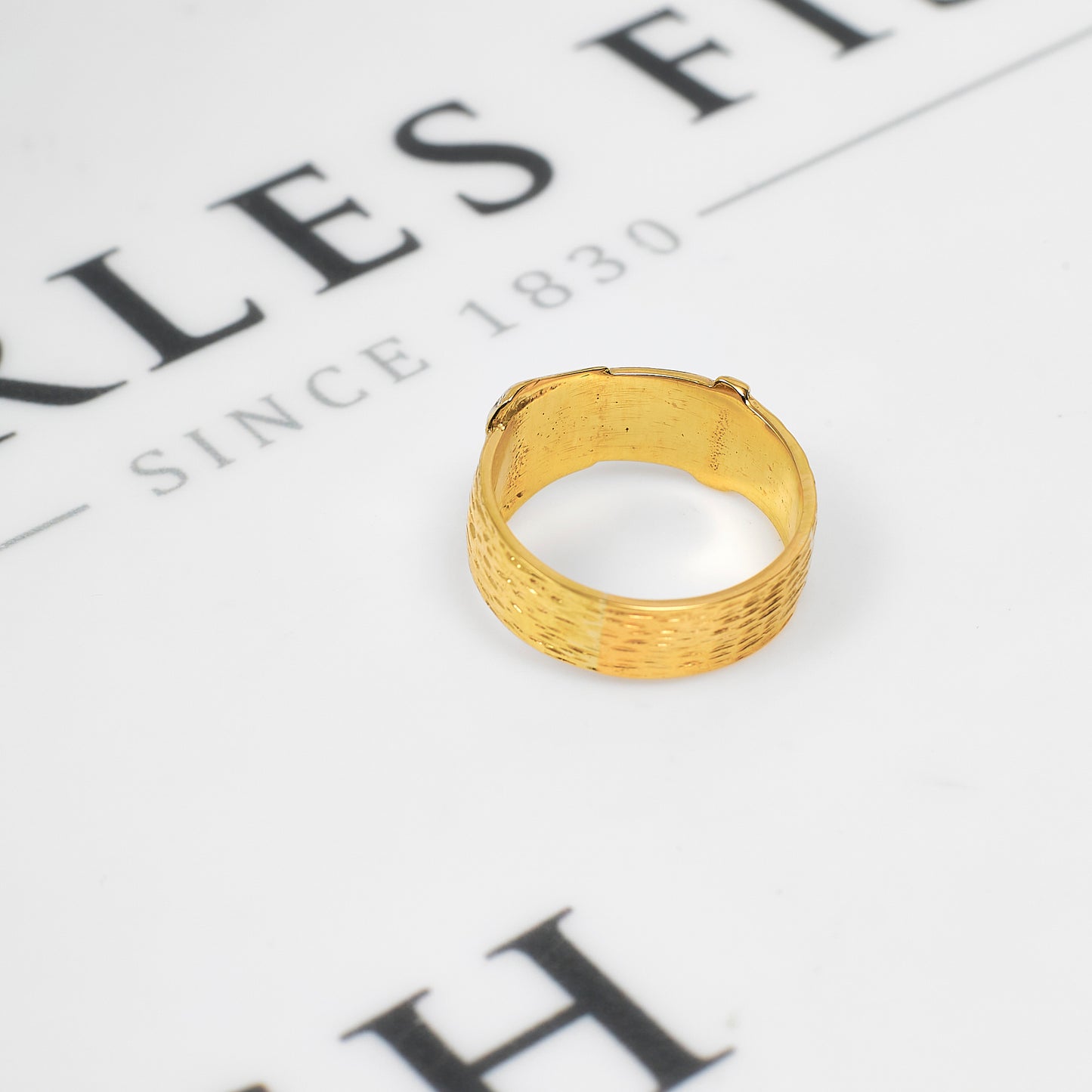 Pre-Owned 9ct Gold Buckle Ring Size O