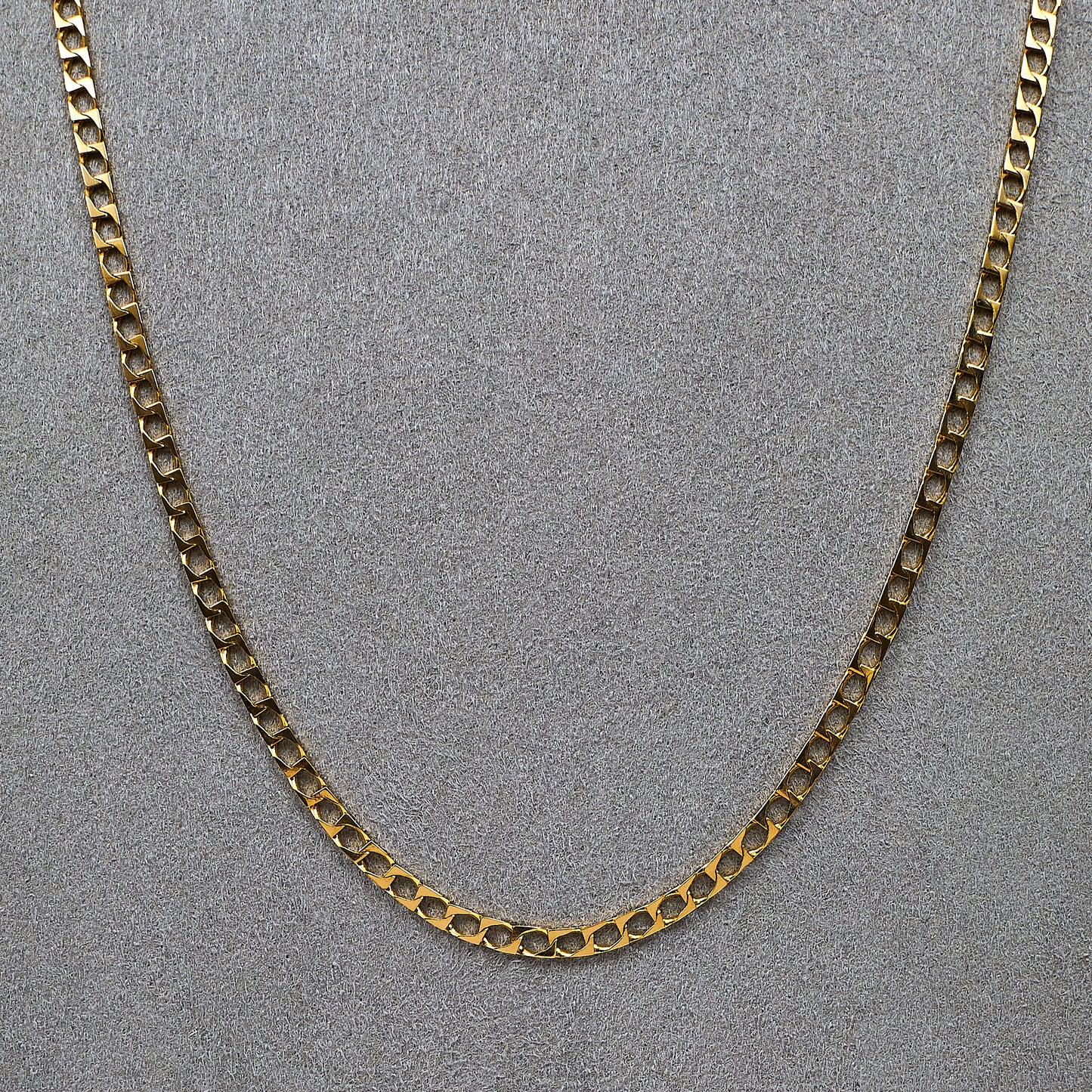 Pre-Owned 9ct Gold Curb Chain Necklace 18 Inch