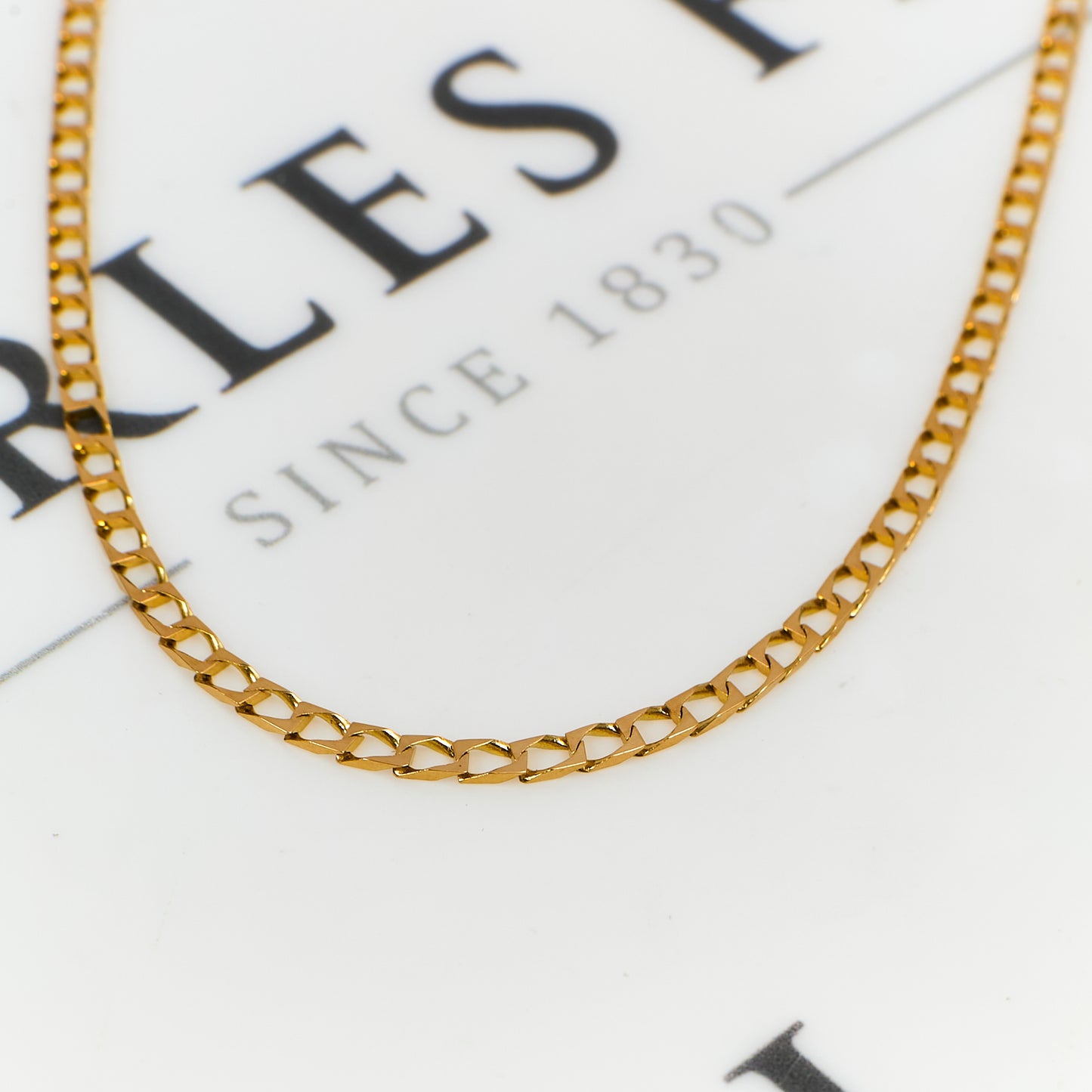 Pre-Owned 9ct Gold Curb Chain Necklace 18 Inch