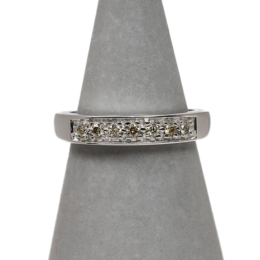 Pre-Owned 9ct Gold 7 Diamond Dress Ring Size J