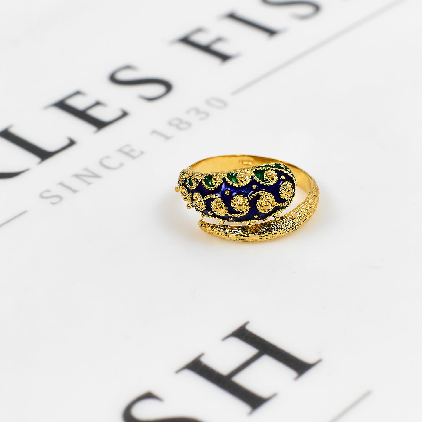 Pre-Owned 18ct Gold Blue & Enamel Wraparound Ring Size M
