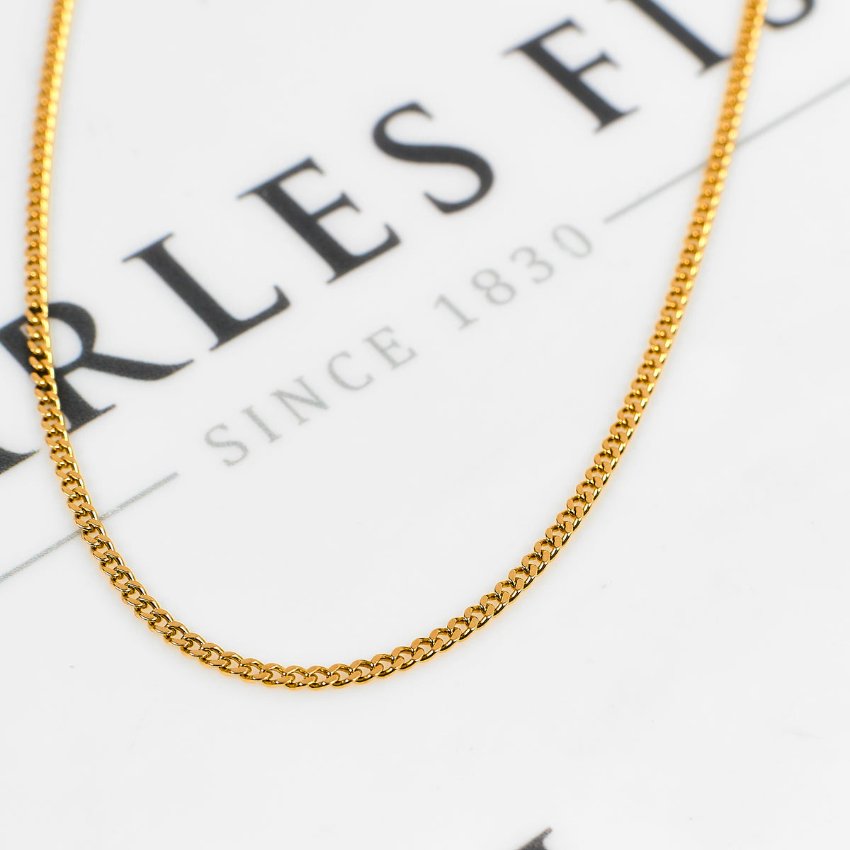 Pre-Owned 18ct Gold Curb Chain Necklace 24 Inch