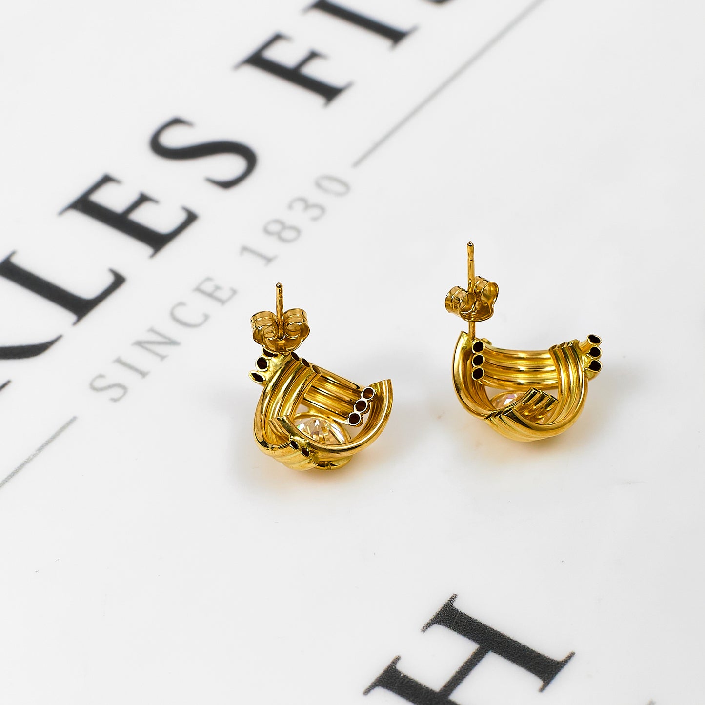 Pre-Owned 9ct Gold Oval CZ Swirl Stud Earrings