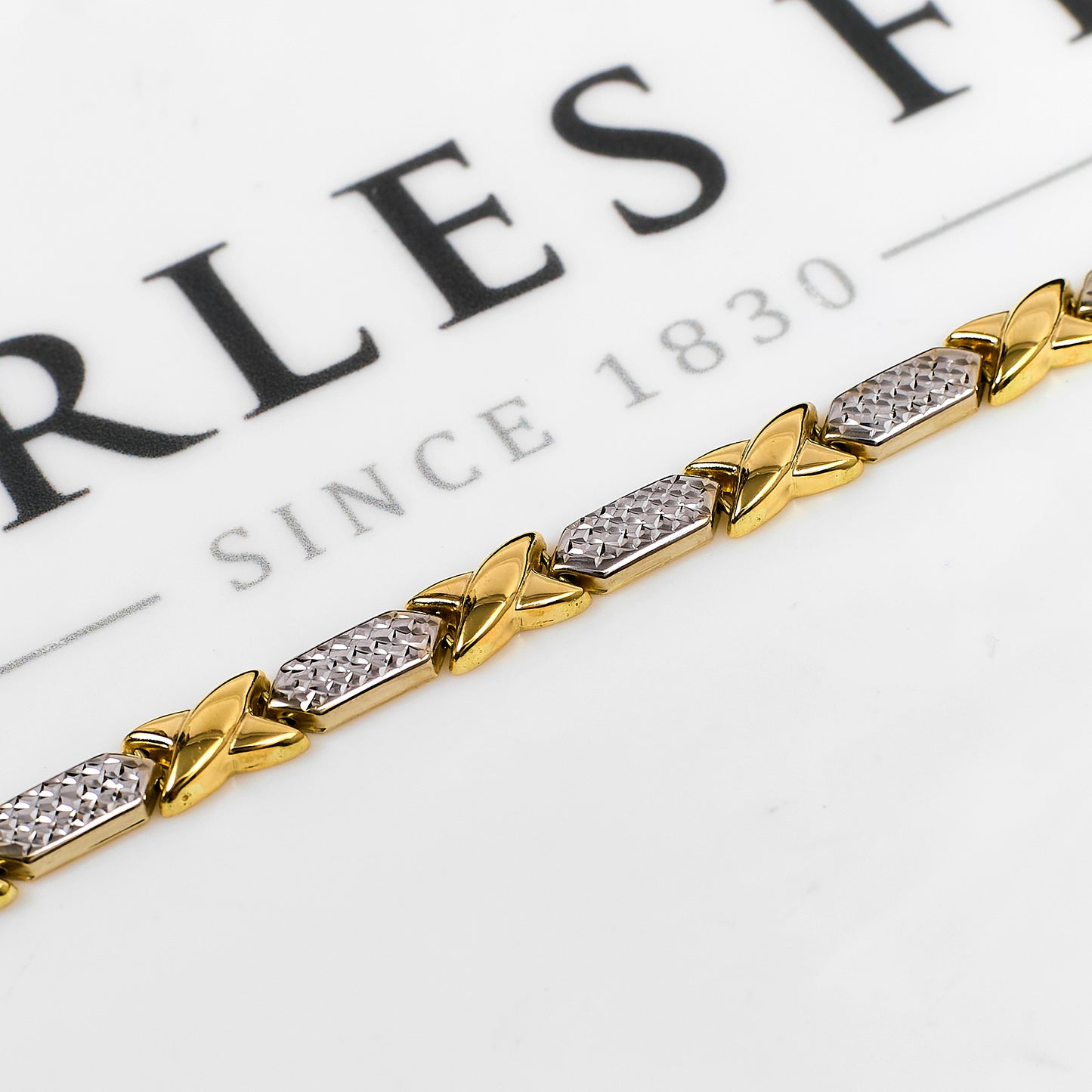 Pre-Owned 9ct Gold 2 Tone X & Faceted Link Bracelet 7.5 Inch