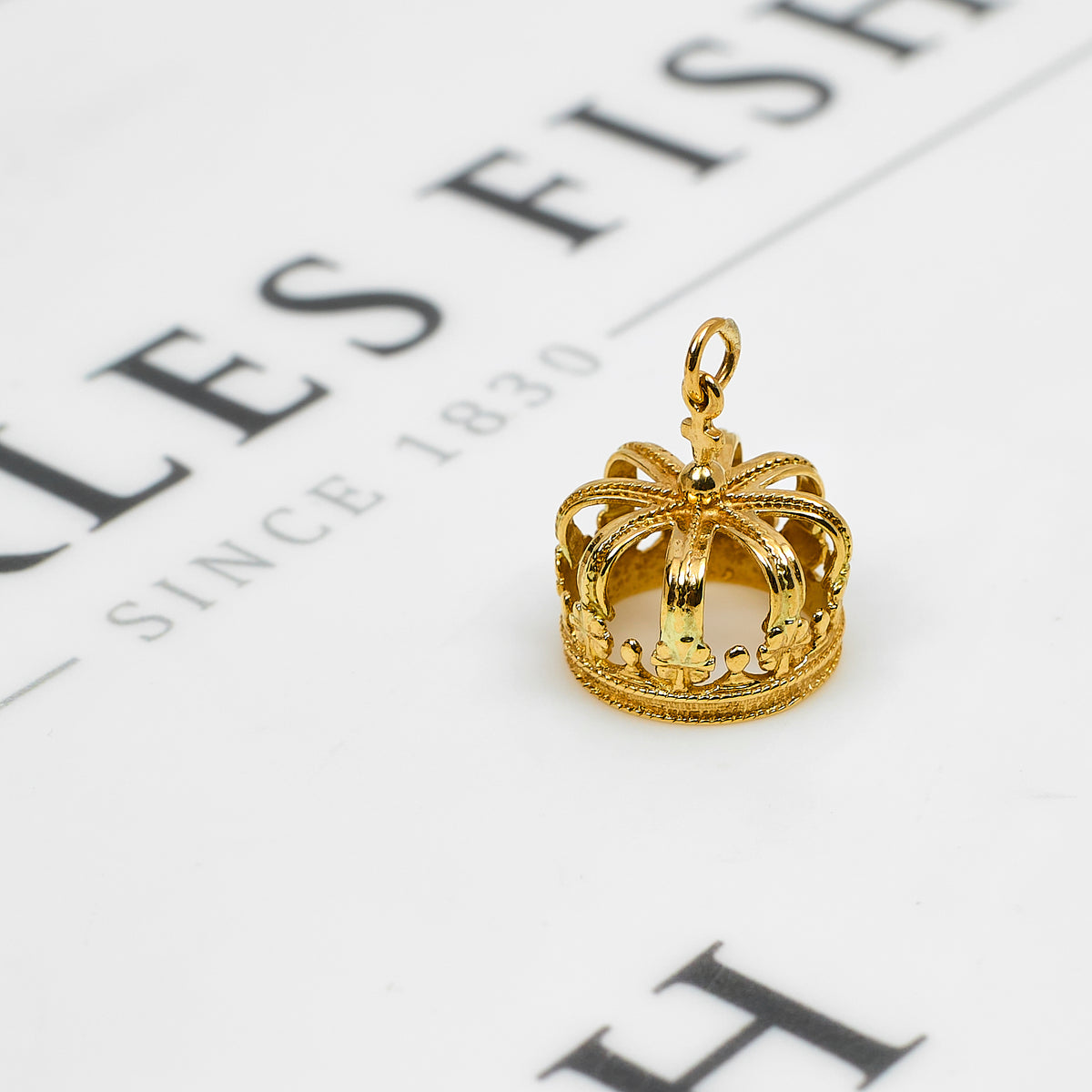 Pre-Owned 9ct Gold Crown Charm