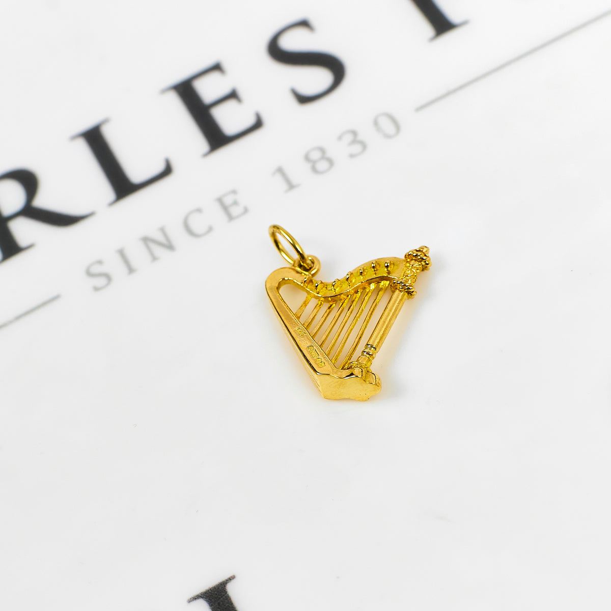 Pre-Owned 9ct Gold Harp Charm