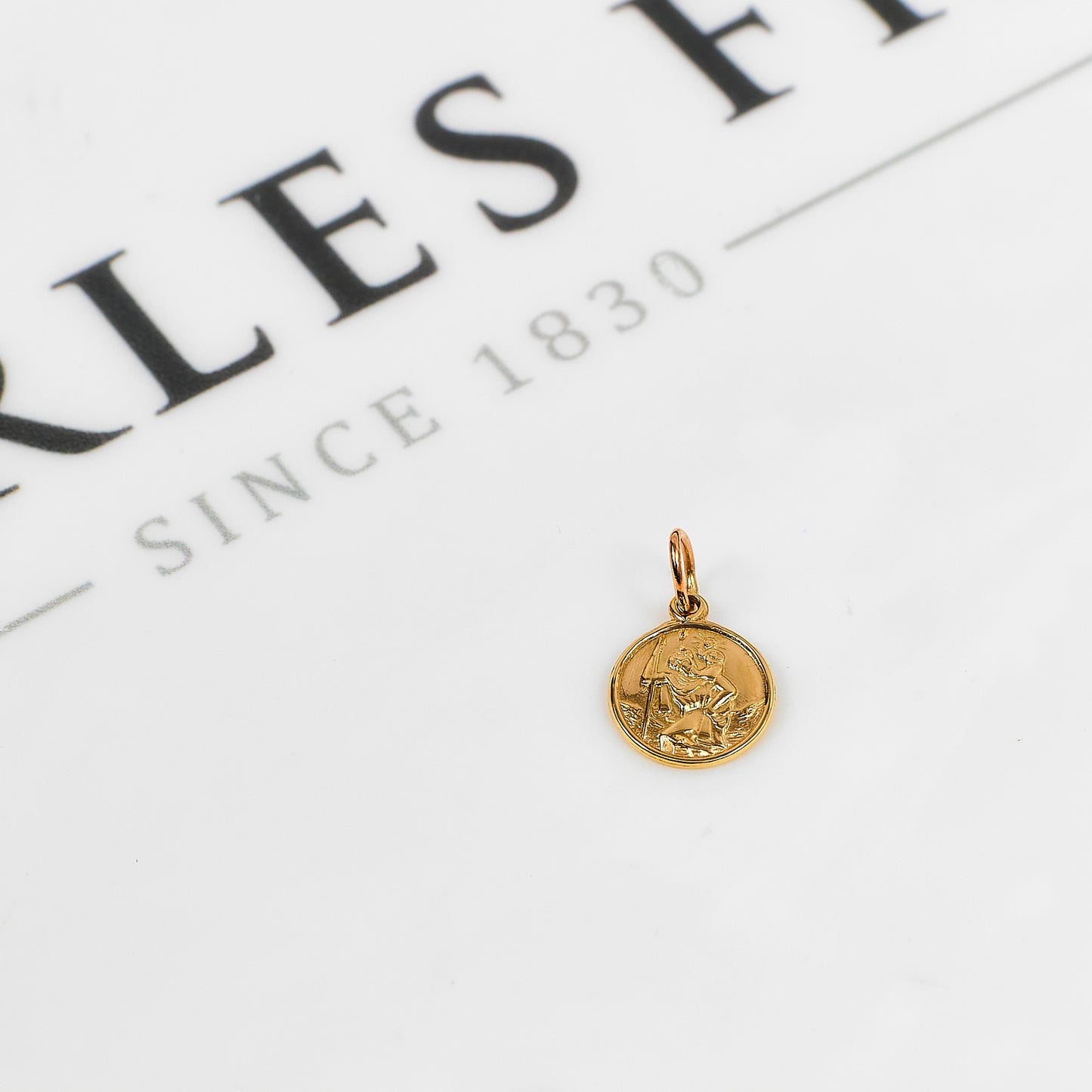 Pre-Owned 9ct Gold Round St Christopher Pendant PETITE