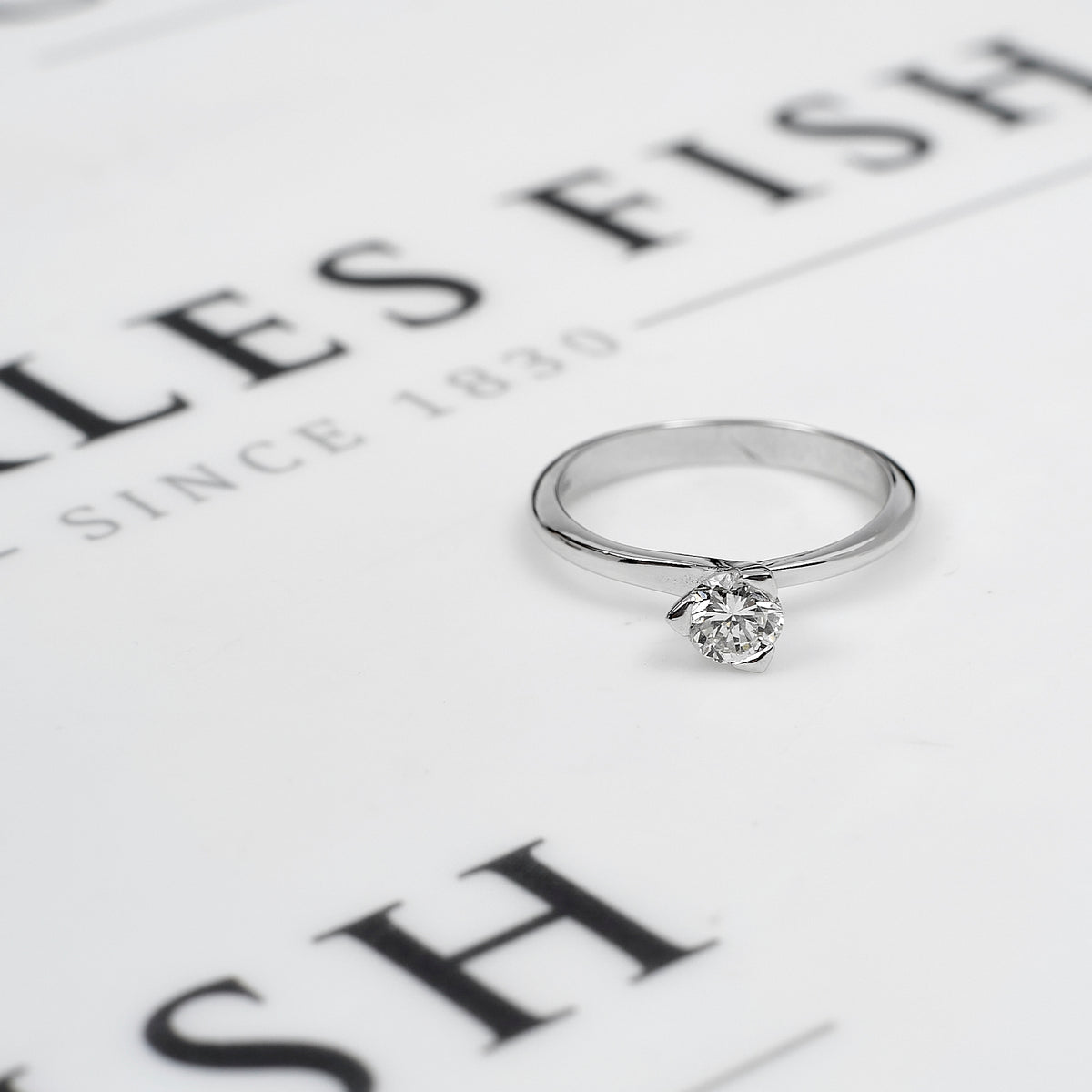 Pre-Owned 18ct White Gold Diamond Solitaire Ring Size R.5