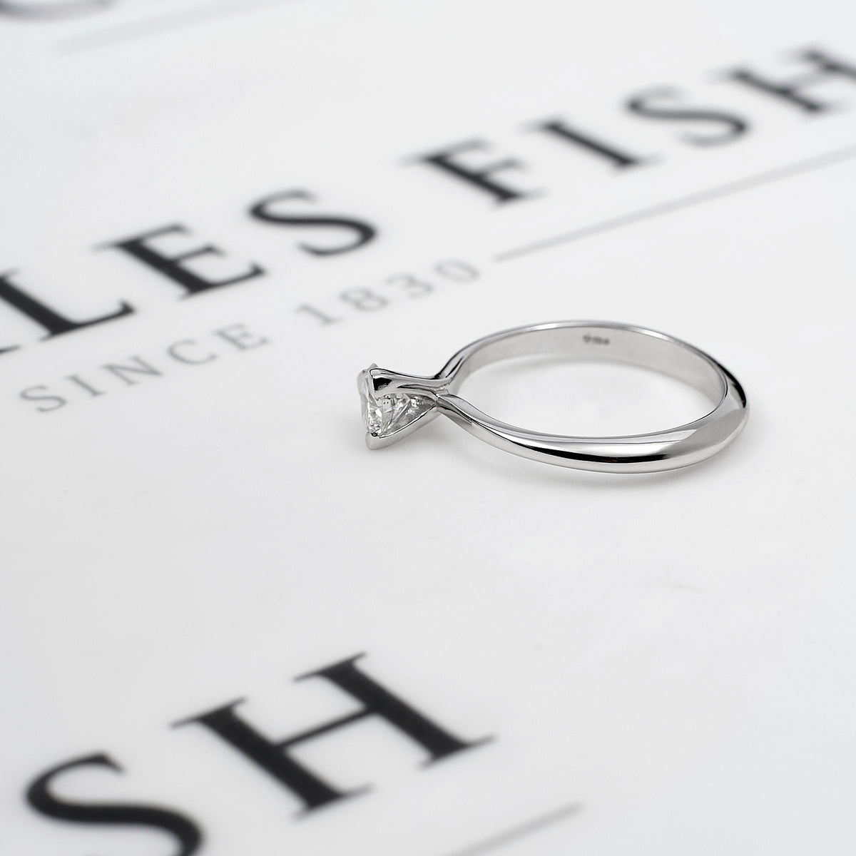 Pre-Owned 18ct White Gold Diamond Solitaire Ring Size R.5