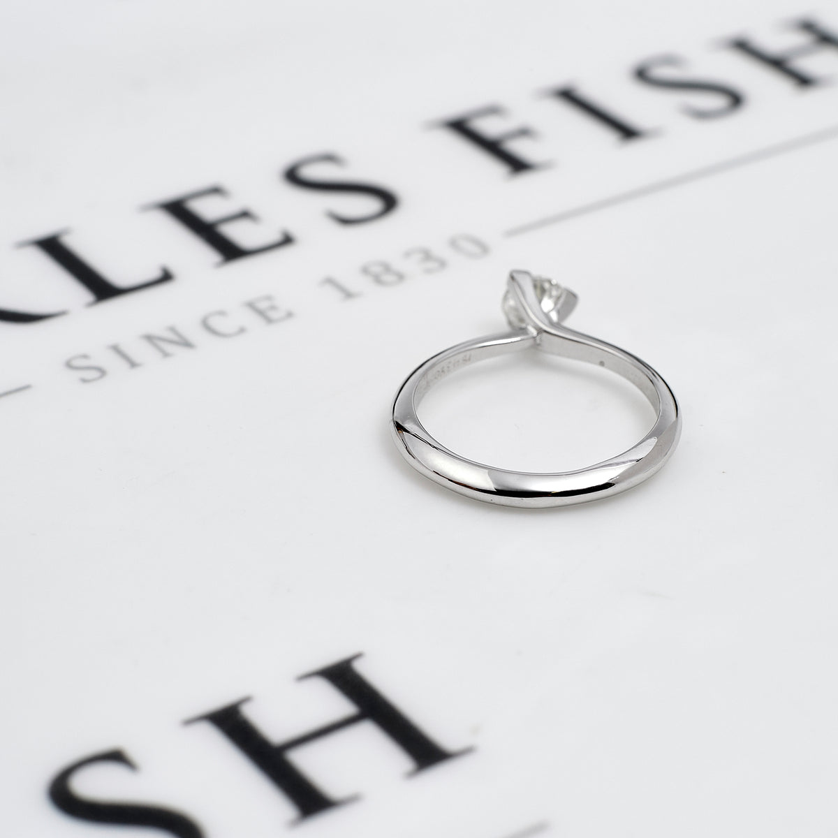 Pre-Owned 18ct White Gold Diamond Solitaire Ring Size R.5
