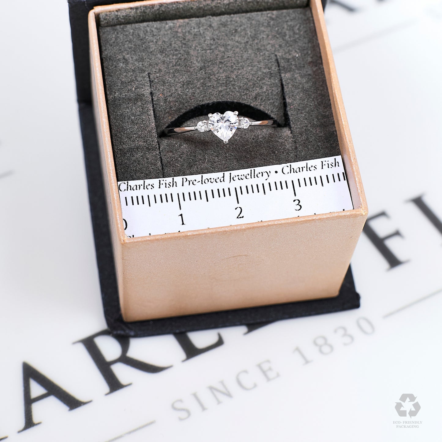 Pre-Owned 9ct White Gold Heart CZ Dress Ring Size O