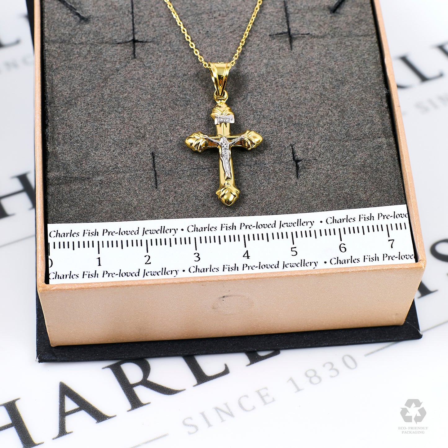 Pre-Owned 14ct Gold 2 Tone Crucifix Pendant & Chain 17 Inch