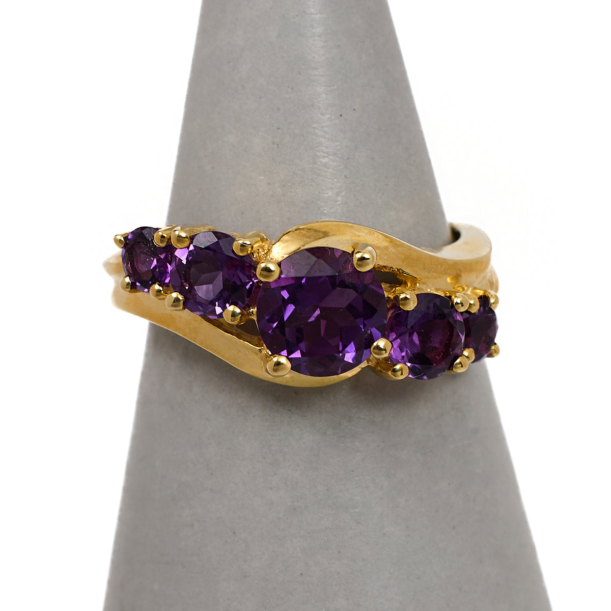 Pre-Owned 9ct Gold 5 Amethyst Dress Ring Size K