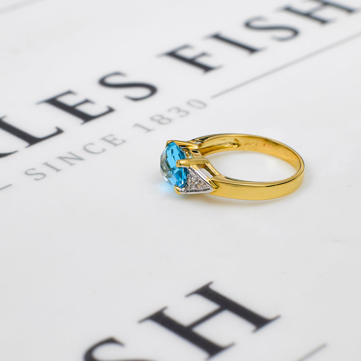 Pre-Owned 9ct Gold Oval Topaz & Diamond Ring Size N