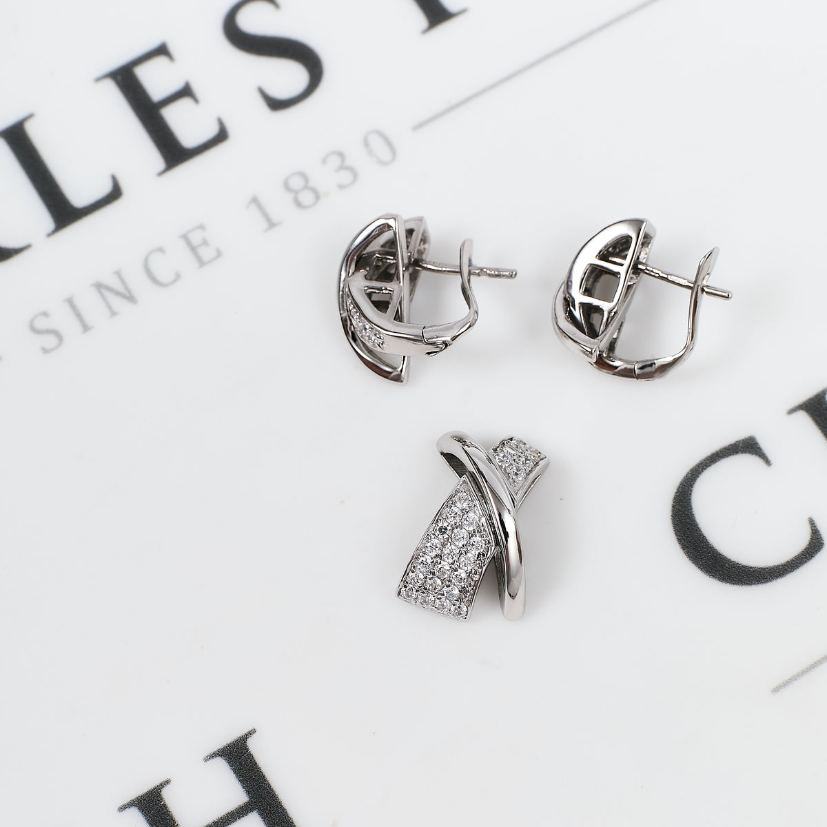 Pre-Owned 18ct White Gold CZ X Design Jewellery SET