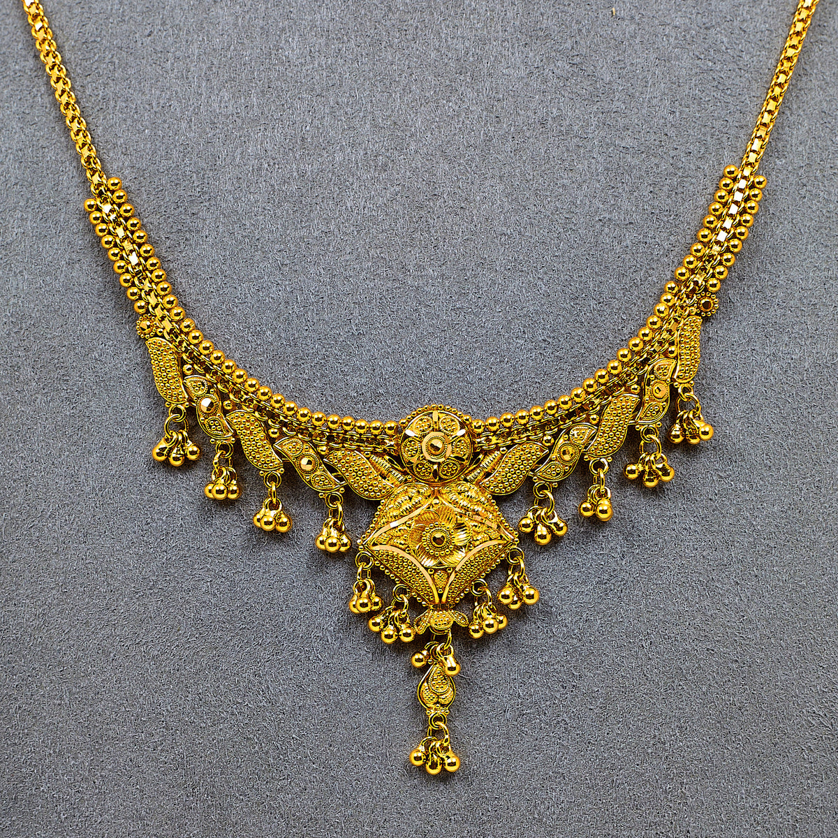 Pre-Owned 22ct Gold Collar Front & Earrings SET